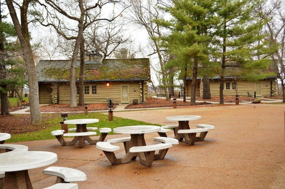 Utica Starved Rock Lodge & Conference Center מראה חיצוני תמונה