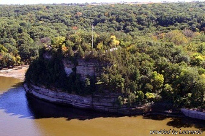 Utica Starved Rock Lodge & Conference Center מראה חיצוני תמונה