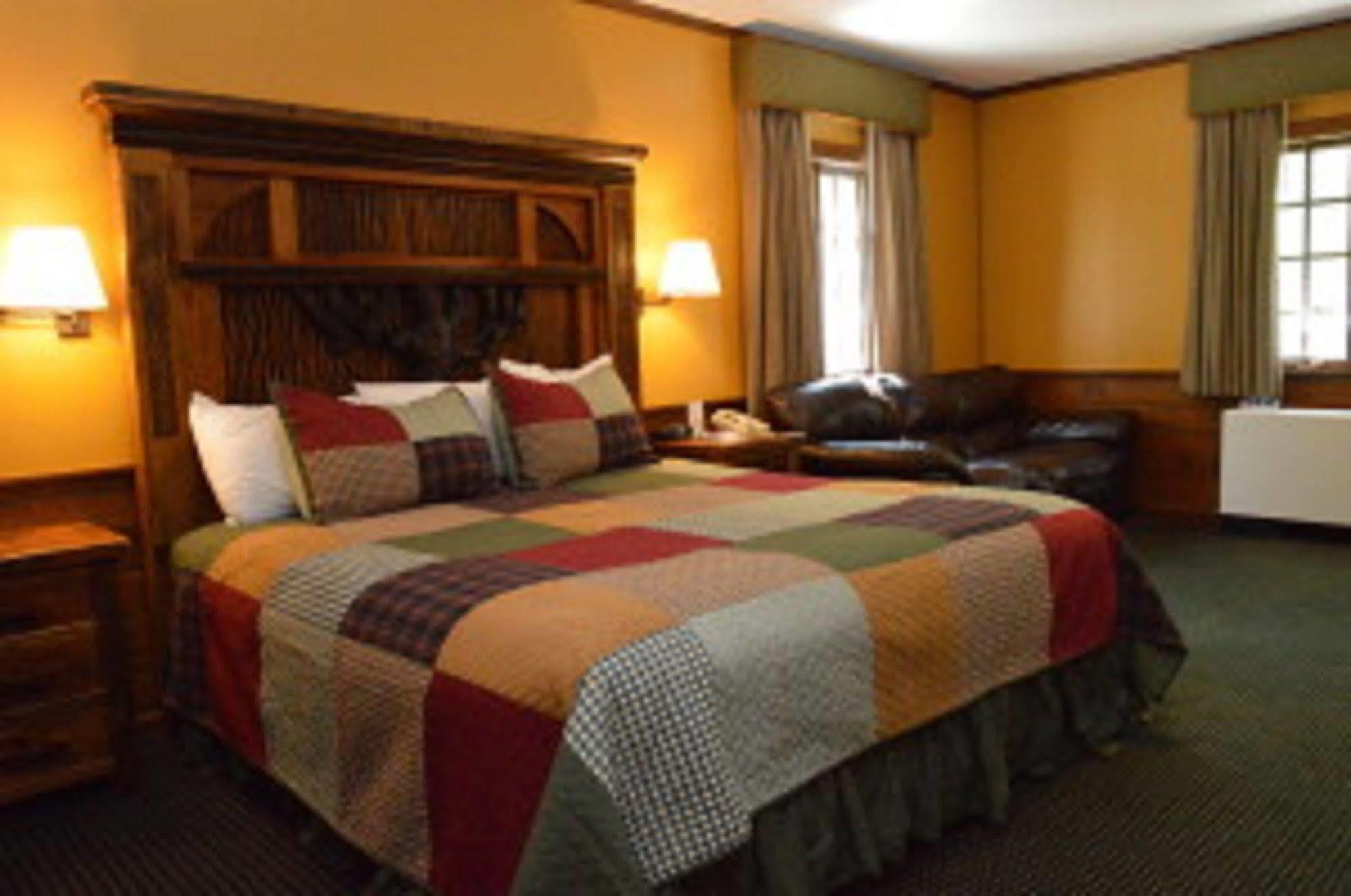 Utica Starved Rock Lodge & Conference Center מראה חיצוני תמונה