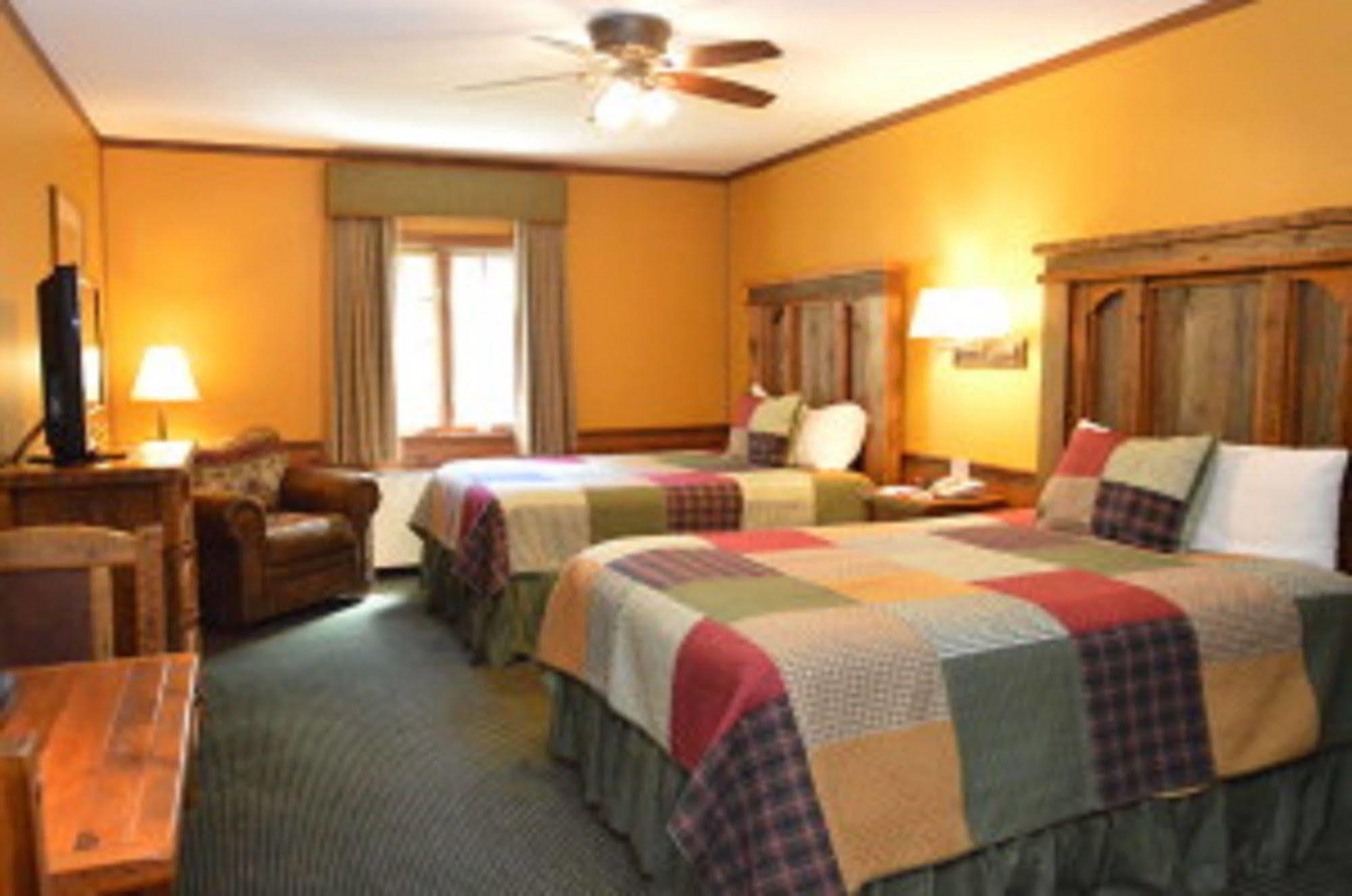 Utica Starved Rock Lodge & Conference Center מראה חיצוני תמונה