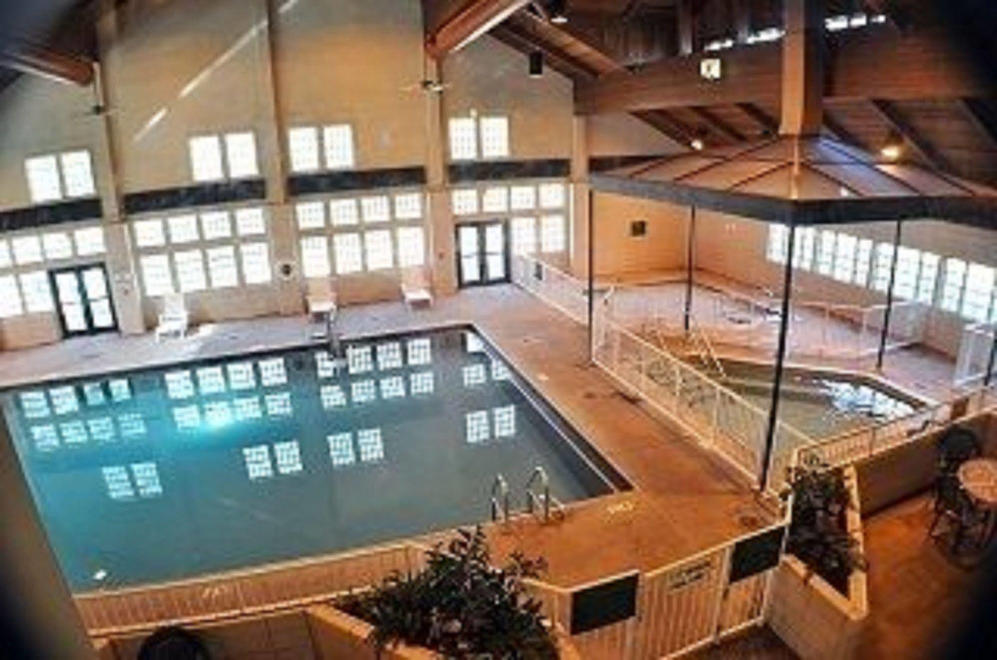 Utica Starved Rock Lodge & Conference Center מראה חיצוני תמונה